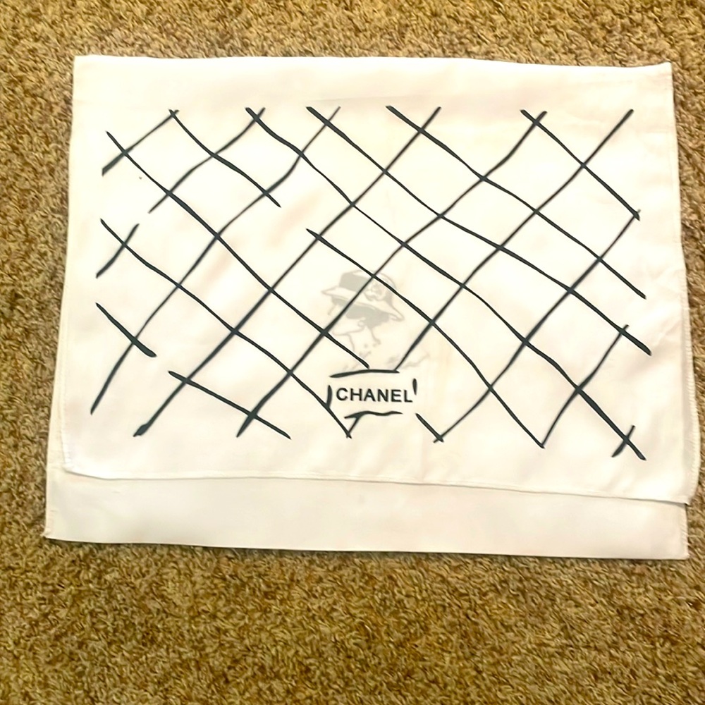 CHANEL Dust bag 19x16.  Never used. $25